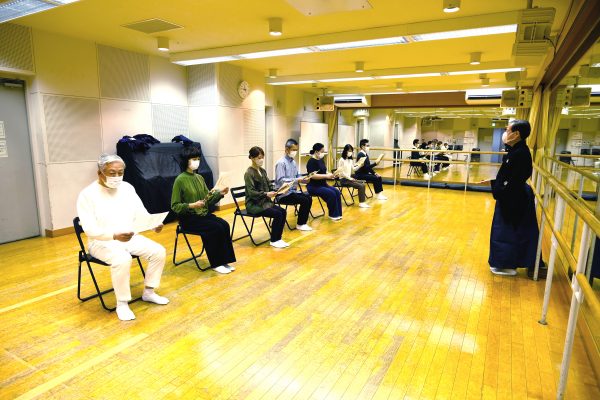 日本の伝統芸能 お能を体験!能楽の仕舞・謡曲ワークショップ&発表会